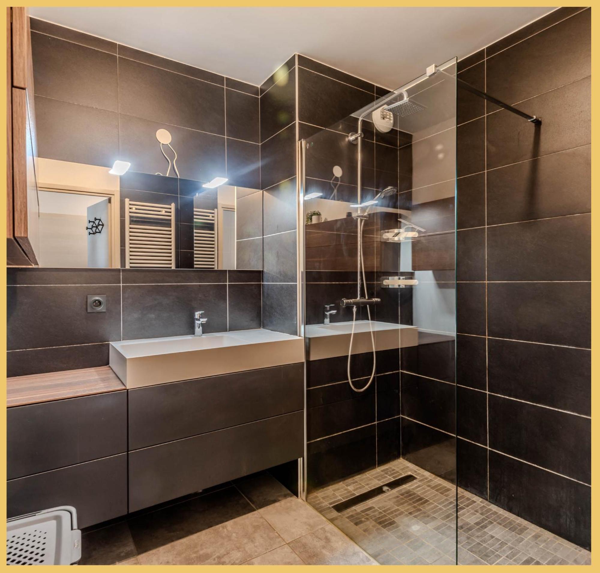 Апартаменты Appart T3 Moderne Амбиёи Экстерьер фото
